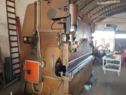 6#5901 Piegatrice Somo
