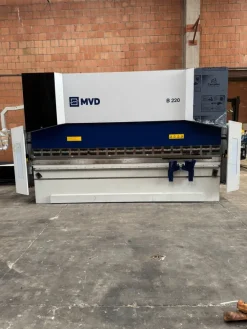 Piegatrice 4100x220 Ton CNC 6 assi nuova