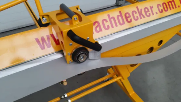 Piegatrice ZRF-LM 2250/1,0 mm Dachdecker