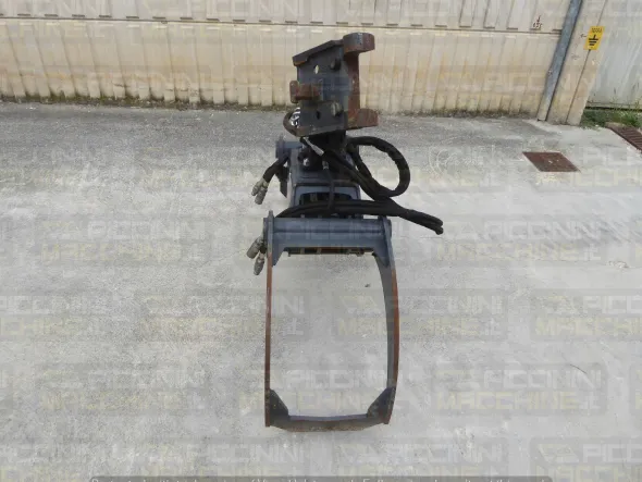 Pinza tronchi C4 Meccanica srl PL150