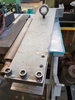 6#5252 Pinze per lamiere Topal Industries e minuterie
