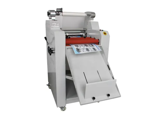Plastificatrice alimentazione e separazione automatica