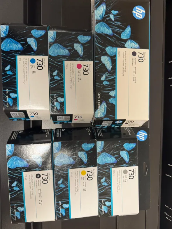 Plotter hp design jet t 1700 + kit cartucce