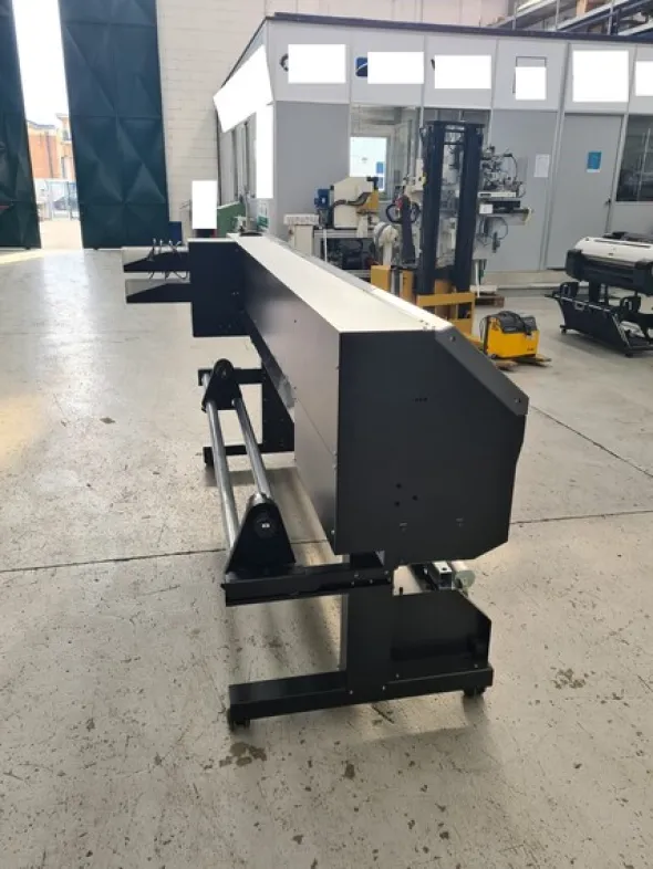 2#8046 Plotter Roland XR-640