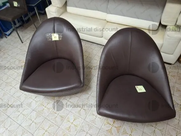 32#9482 Poltrone in pelle girevoli
