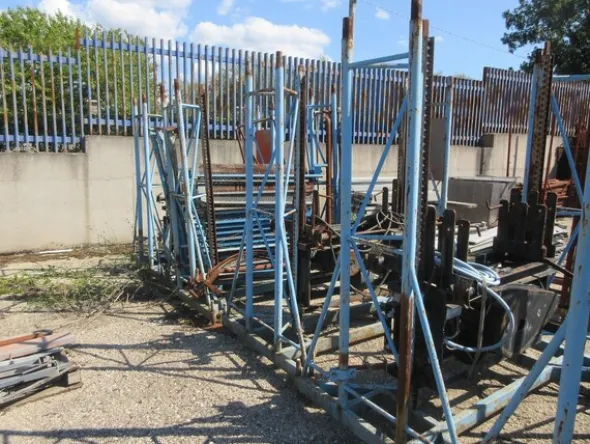2#6230 Ponteggi e materiale per edilizia
