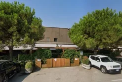 #14615 Porzione di capannone ad uso commerciale con pertinenza