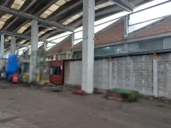 #25792 Porzione di capannone con corte