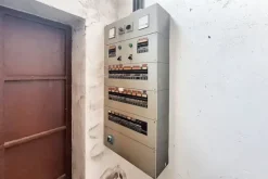 #22847 Porzione di capannone con piazzale privato