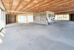 #23083 Porzione di edificio a torre in corso di costruzione