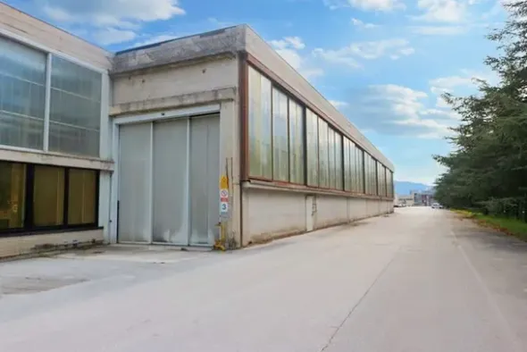 #21226 Porzione di opificio con pertinenze
