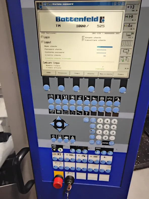 Pressa ad iniezione Battenfeld TM 100/525