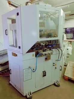 Pressa ad iniezione VICTOR MACHINERY MSZ 30