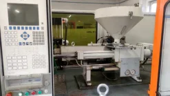Pressa a iniezione PONAR ŻYWIEC UT-090 H