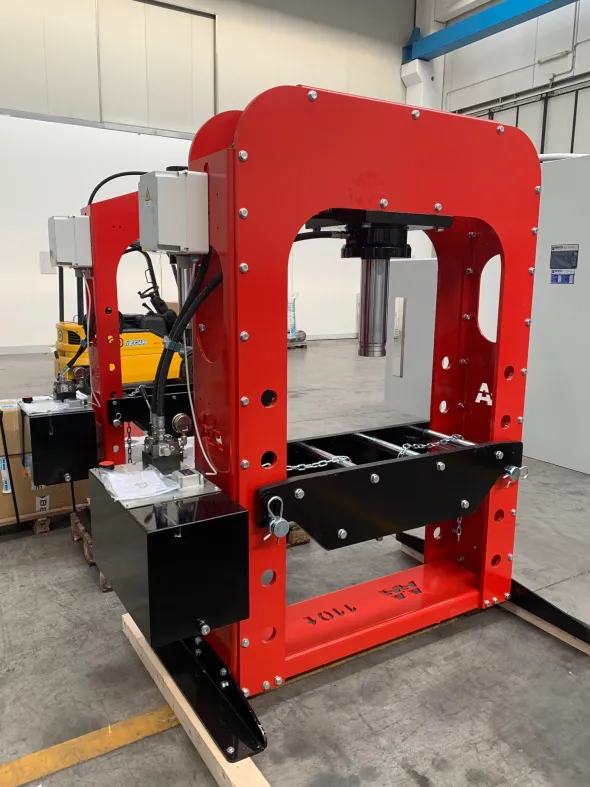 Pressa elettroidraulica AXA 110 Ton