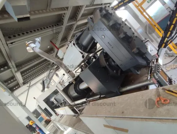 1#10039 Pressa iniezione Sacmi, stampo sacmi e robot di scarico Sytrama