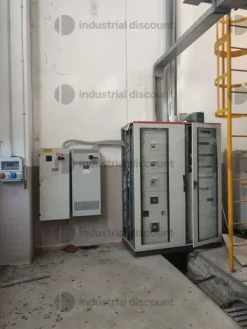 1#10039 Pressa iniezione Sacmi, stampo sacmi e robot di scarico Sytrama