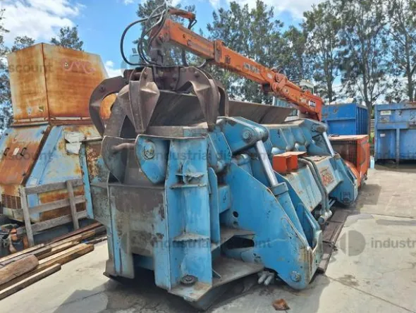 22#9304 Pressa per rottami ferrosi