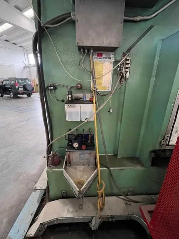 5#8297 Pressa Ross 120 Ton con avanzamento automatico Micromel