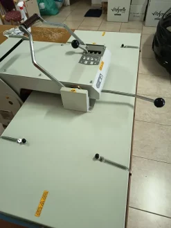 Pressa stiratura industriale
