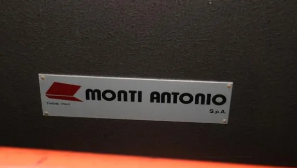 10#3920 Pressa stiro Monti