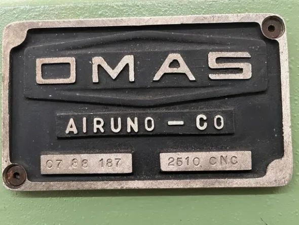 9#8297 Pressopiegatrice Omas con punta automatica