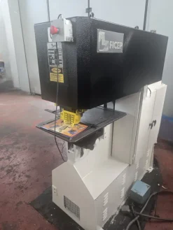 Punzonatrice idraulica mono punzone Ficep Mod 401