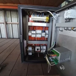 58#8391 Quadri elettrici in acciaio inox 4 pz