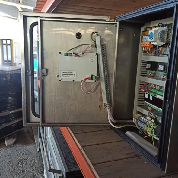 58#8391 Quadri elettrici in acciaio inox 4 pz