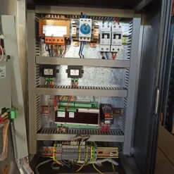 58#8391 Quadri elettrici in acciaio inox 4 pz