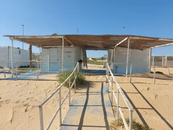 1#8275 Ramo di azienda avente ad oggetto l’attività di stabilimento balneare