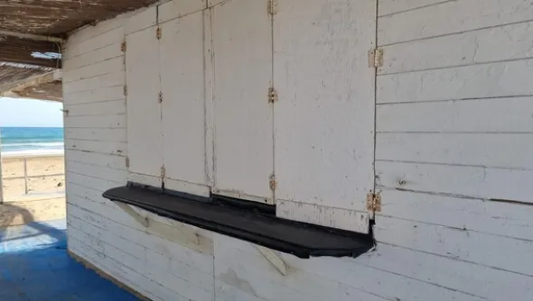 1#8275 Ramo di azienda avente ad oggetto l’attività di stabilimento balneare