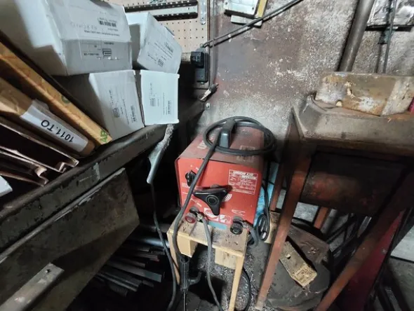 1#7771 Ramo di azienda dedita a commercio prodotti petroliferi