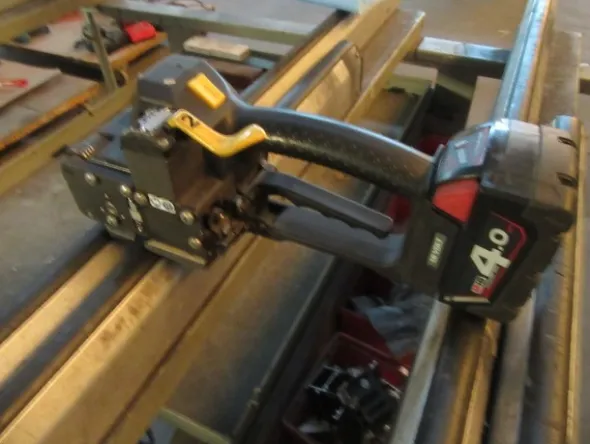 41#5339 Reggiatrice automatica Fromm P326