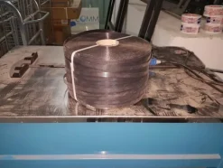 4#2974 Reggiatrice elettrica e clip chiusura imballaggio
