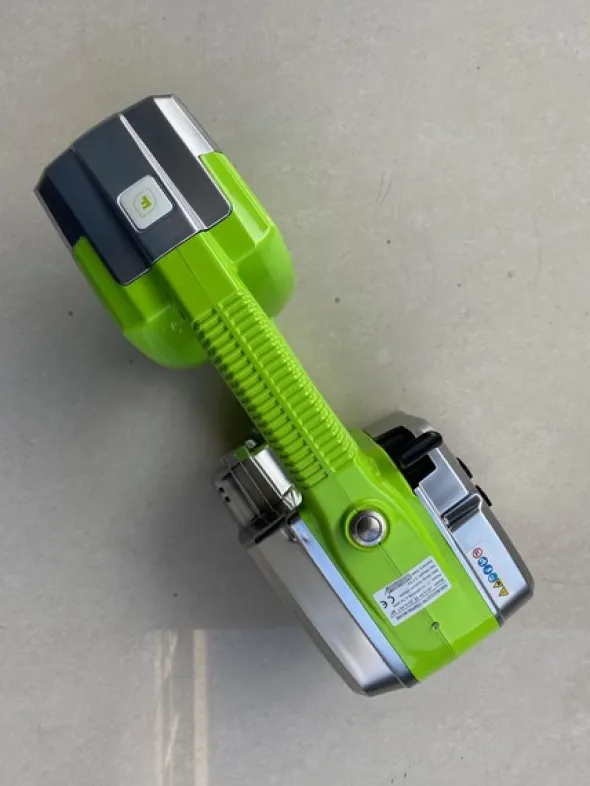 19#4978 Reggiatrice manuale a batteria