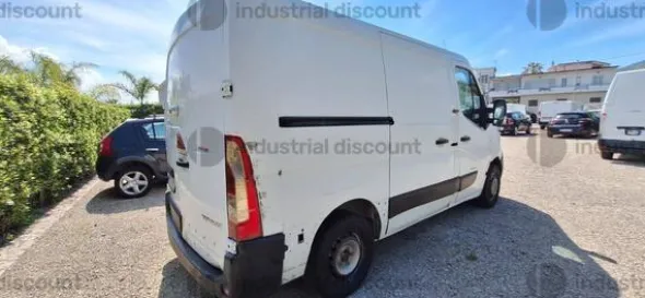 2#9332 Renault Master