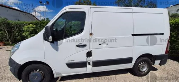 2#9332 Renault Master
