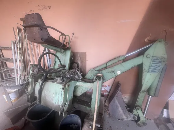 retroescavatore da trattore OMA