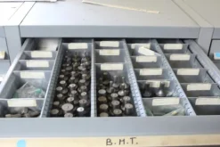 13#69640 Ricambi e utensili officina meccanica