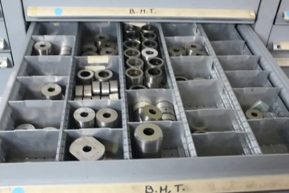 13#69640 Ricambi e utensili officina meccanica