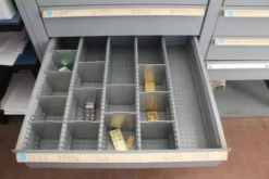 13#69640 Ricambi e utensili officina meccanica
