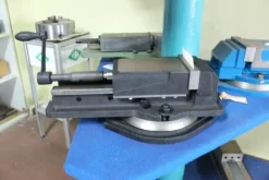 13#69640 Ricambi e utensili officina meccanica