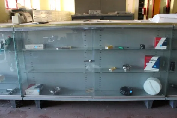 13#69640 Ricambi e utensili officina meccanica