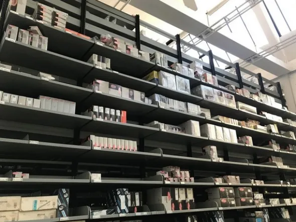1#5072 Ricambi per autoveicoli