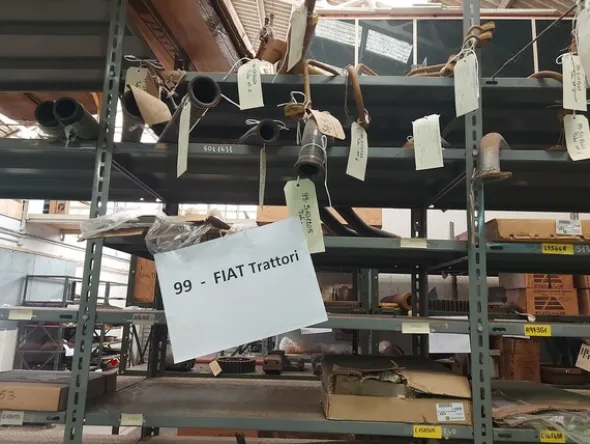 245#8002 Ricambi per trattori Fiat