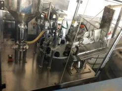 2#79981 Riempitrice per tubi di plastica e refrigeratore industriale