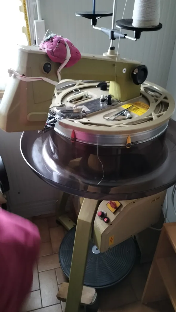 rimagliatrice ottime condizioni