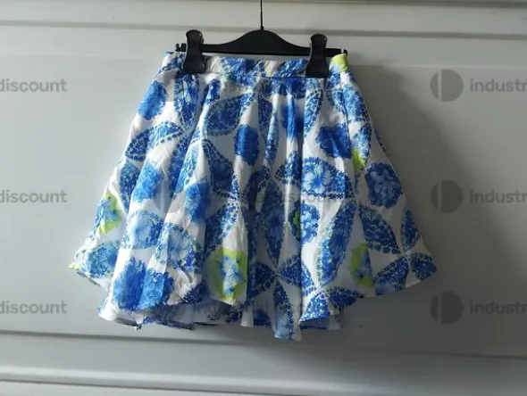 2#10090 Rimanenze di magazzino di abbigliamento