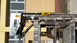 Rimorchio attrezzato sostituzione batterie
